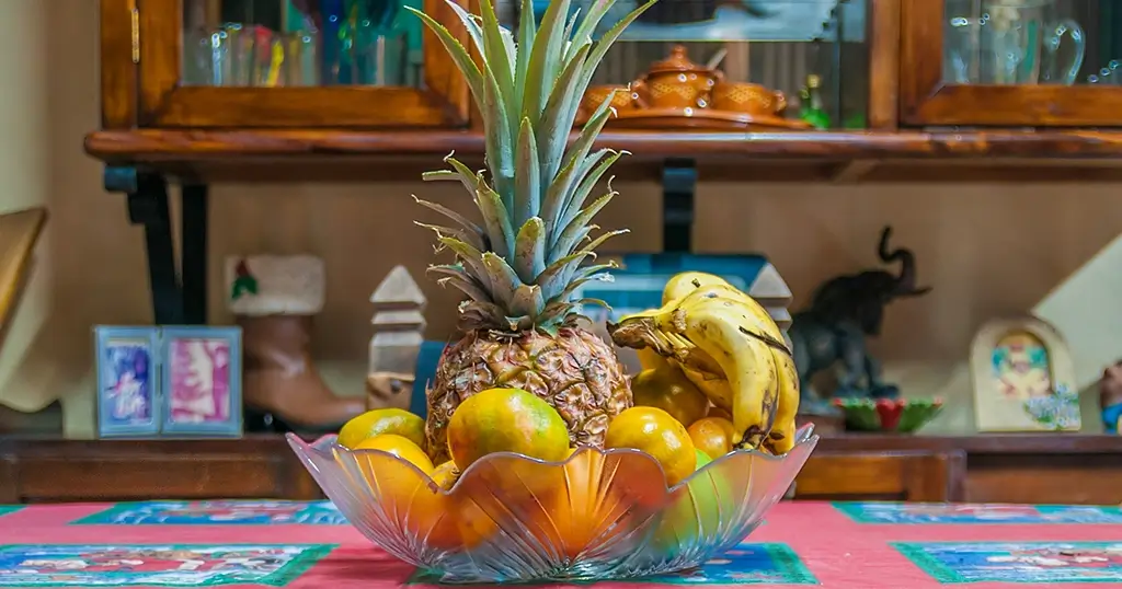 a fruit basket is ideal to improve your health and immunity